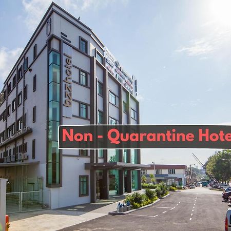 Bzz Hotel Skudai Buitenkant foto
