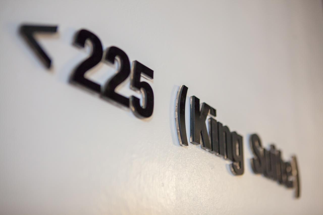 Bzz Hotel Skudai Buitenkant foto