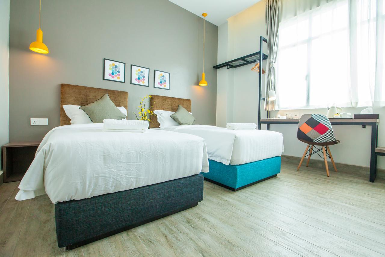 Bzz Hotel Skudai Buitenkant foto