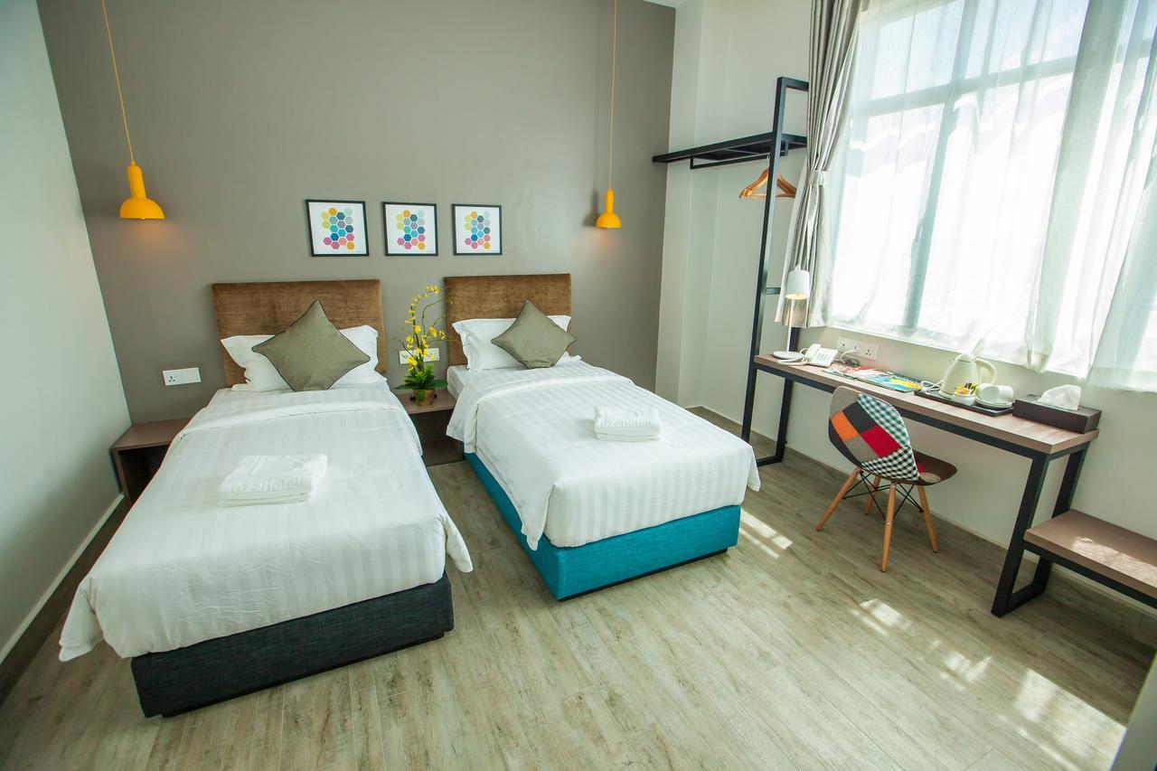 Bzz Hotel Skudai Buitenkant foto