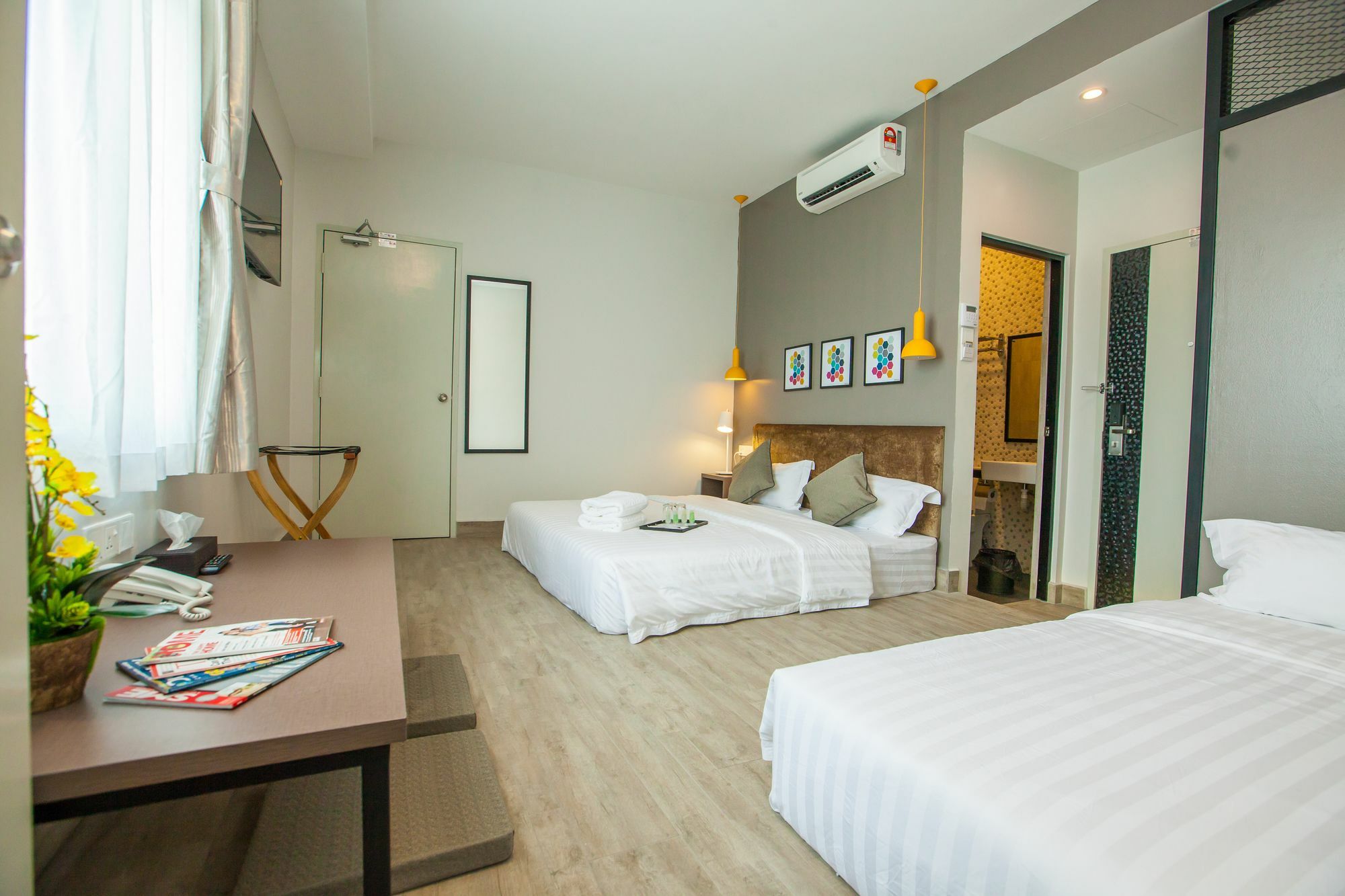 Bzz Hotel Skudai Buitenkant foto
